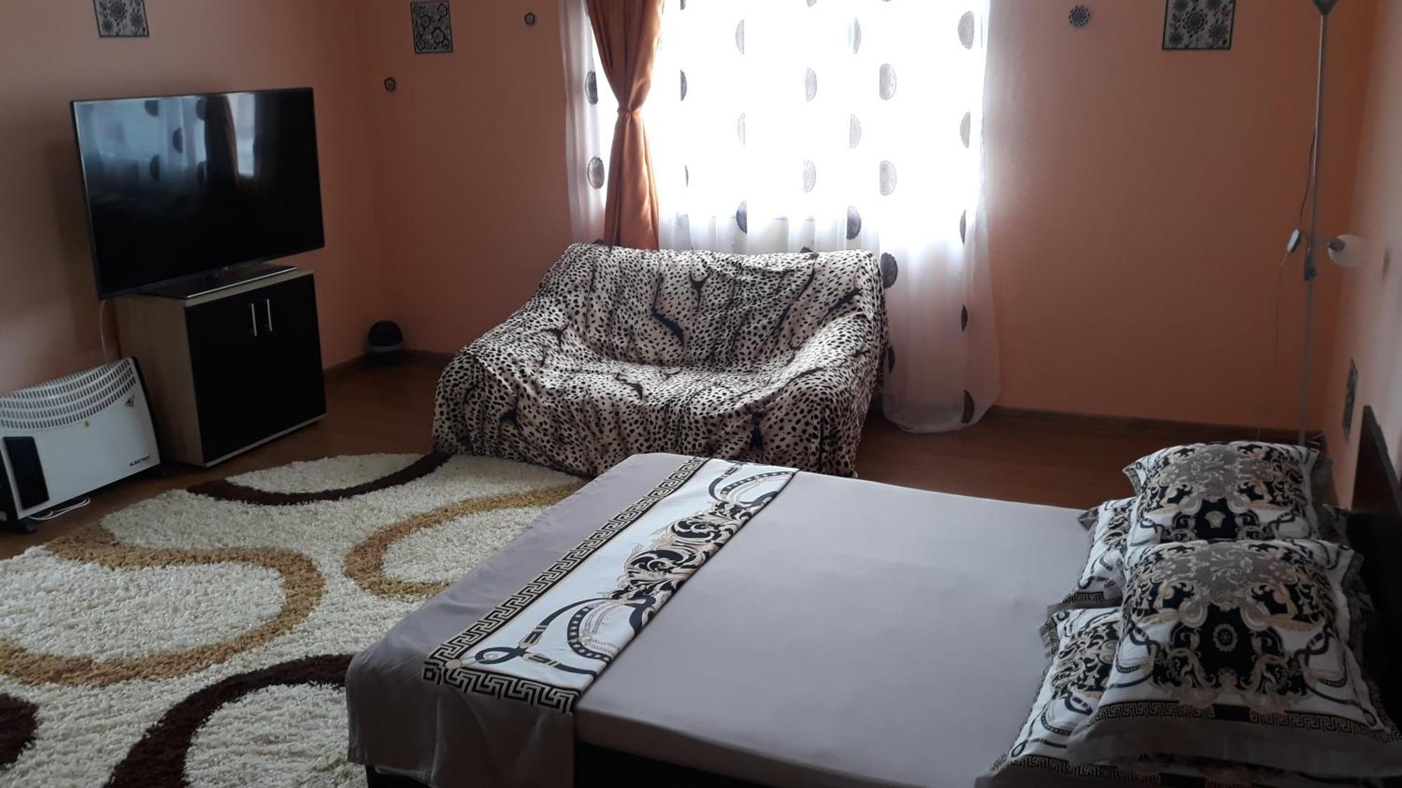 Vila La Izvorul Putinei Хацег Номер фото