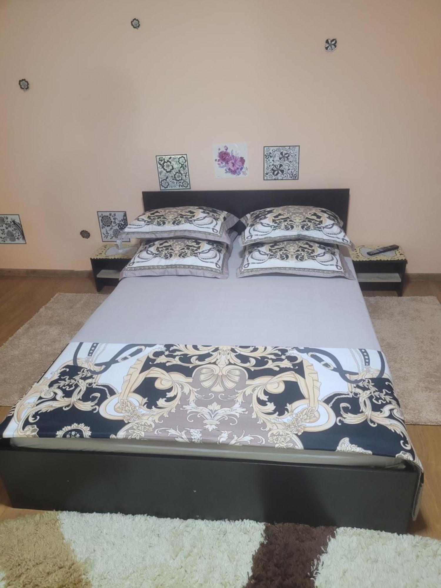 Vila La Izvorul Putinei Хацег Номер фото